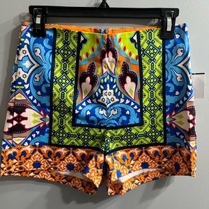 Beautiful shorts!✨❤️